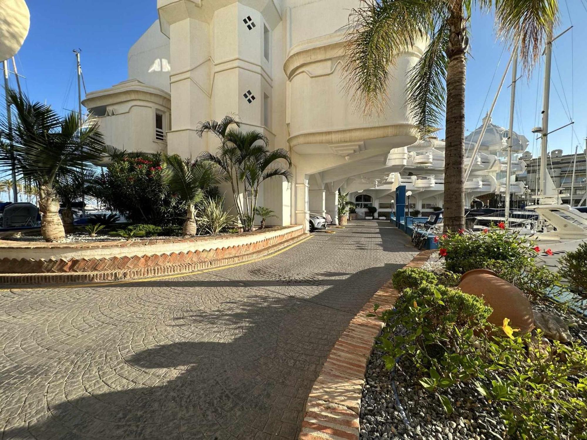 Nice Apartament In Puerto Marina Benalmadena Bagian luar foto
